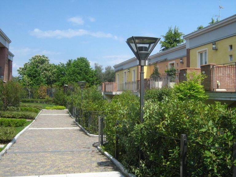 Lato Soleggiato @Gardazzurro Apartment Паденге сул Гарда Екстериор снимка