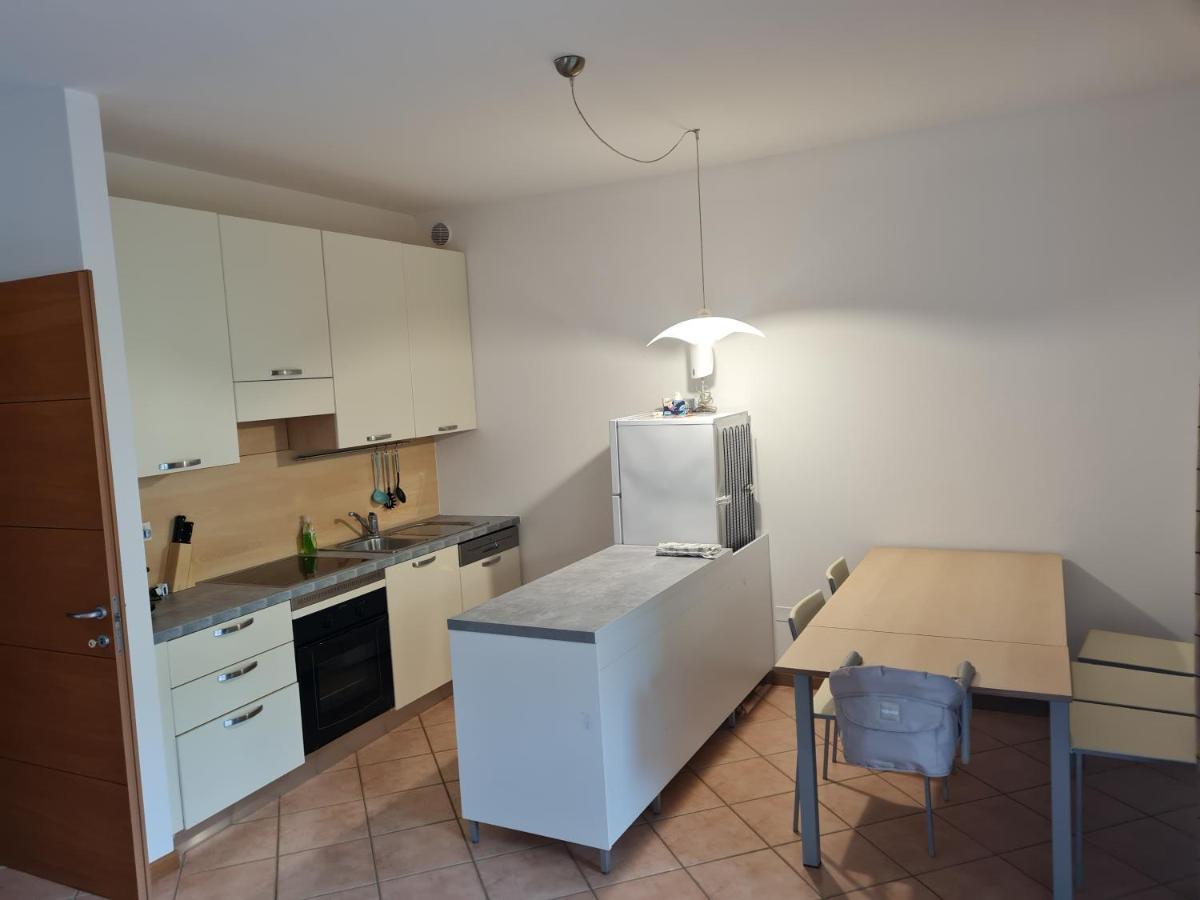 Lato Soleggiato @Gardazzurro Apartment Паденге сул Гарда Екстериор снимка
